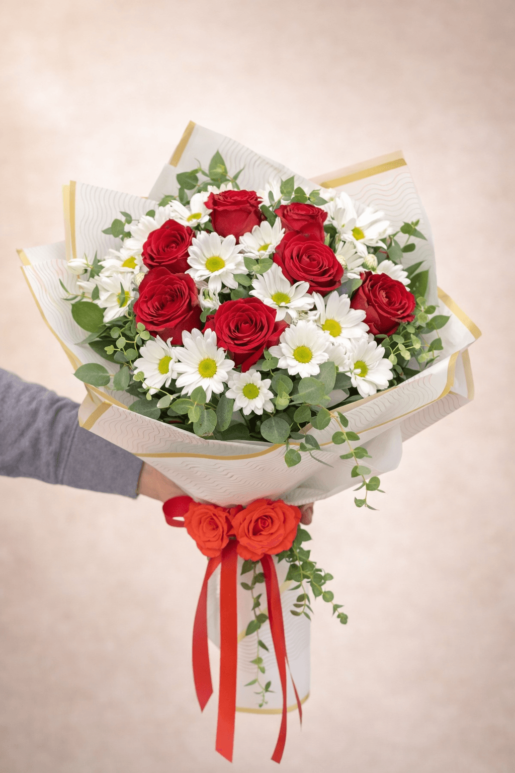 Romantik Kırmızı Gül ve Papatya Buketi